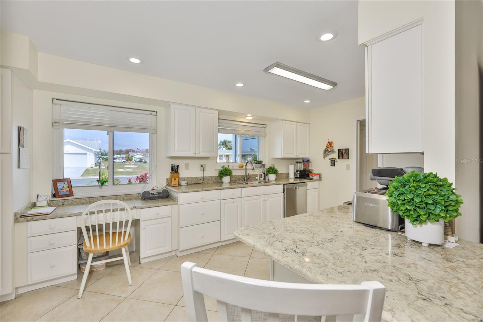 1520 DANBURY DR, SUN CITY CENTER, FL — photo 12