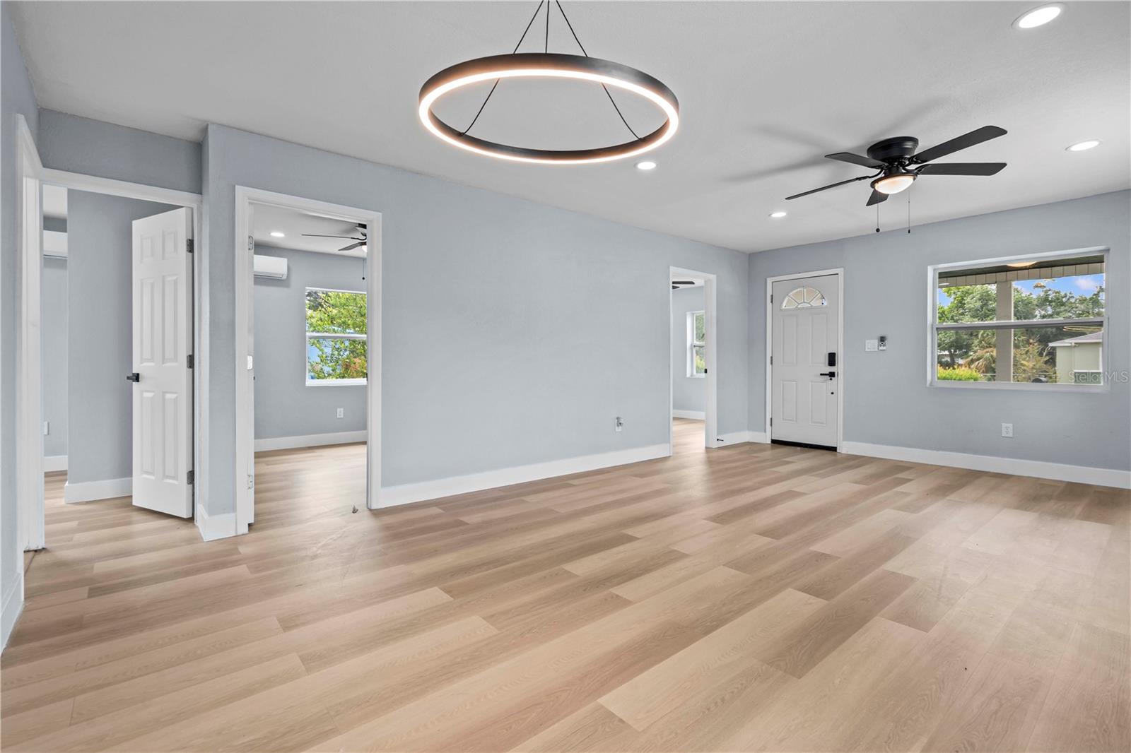2465 16TH AVE S, ST PETERSBURG, FL — photo 9