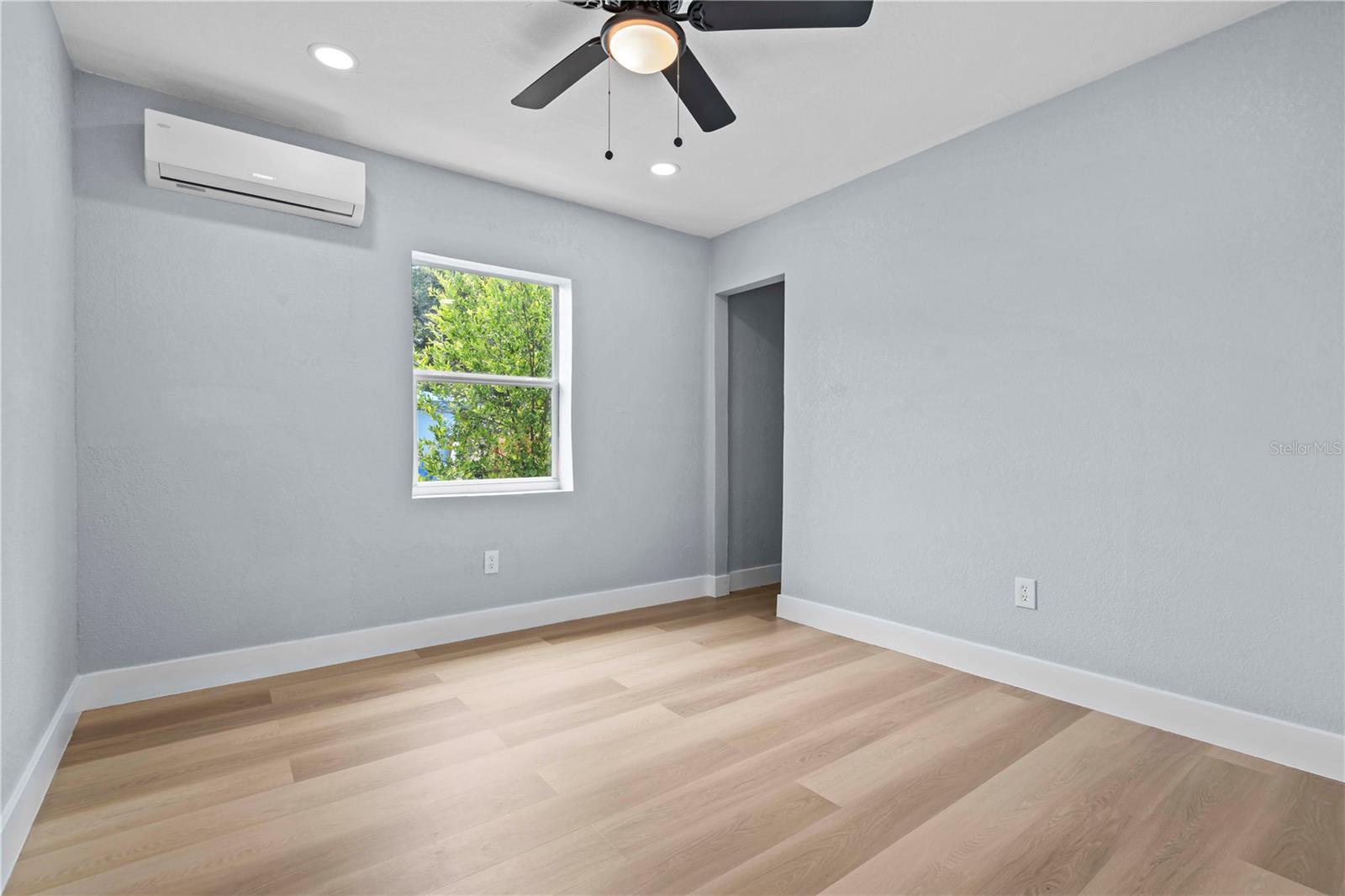 2465 16TH AVE S, ST PETERSBURG, FL — photo 14