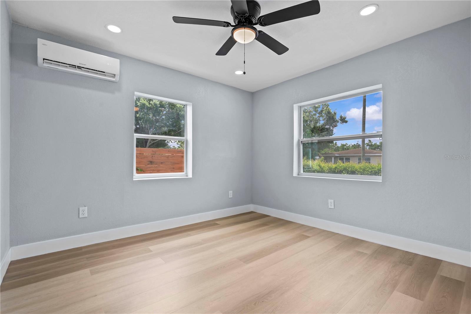 2465 16TH AVE S, ST PETERSBURG, FL — photo 16