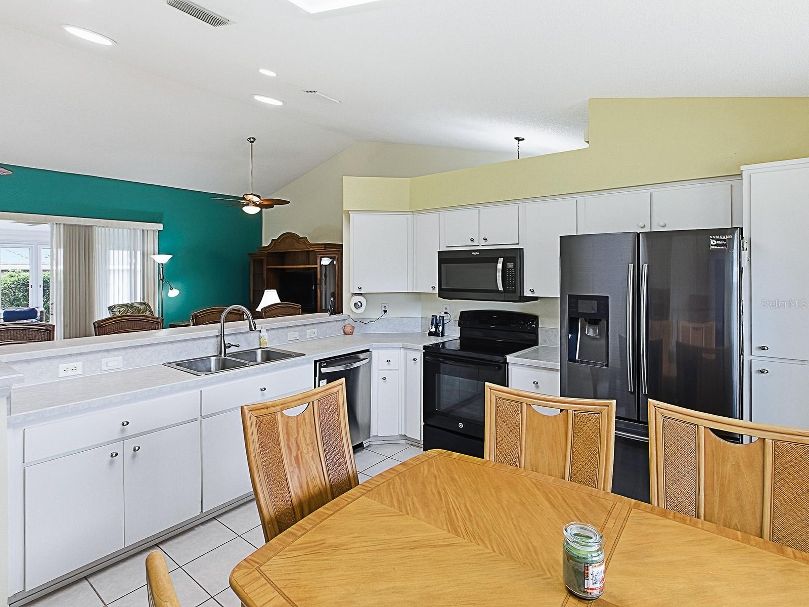 5588 GULF STREAM STREET, TAVARES, FL — photo 32