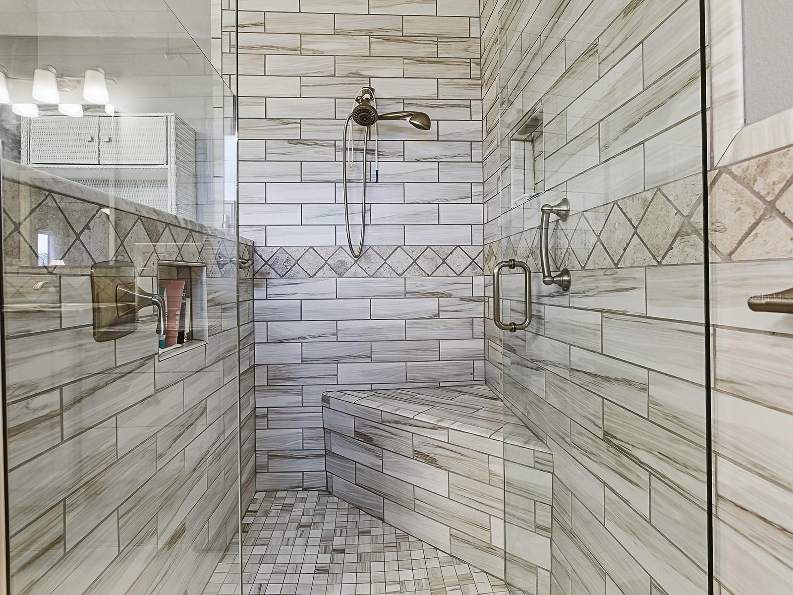 5588 GULF STREAM STREET, TAVARES, FL — photo 43