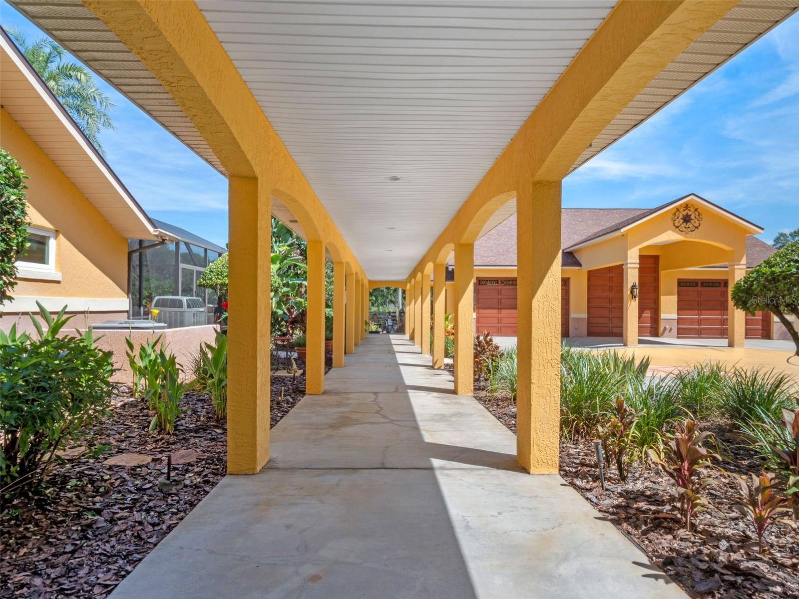 32133 WOLF BRANCH LN, SORRENTO, FL — photo 105