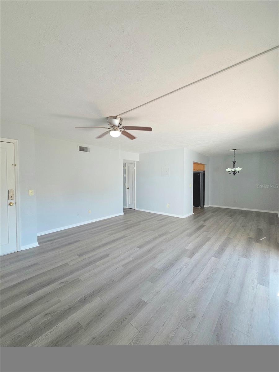 13690 ORANGE SUNSET DR #102, TAMPA, FL — photo 2