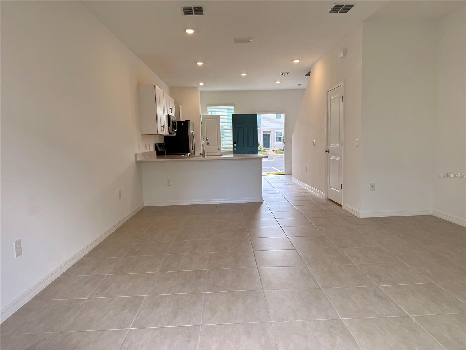 2996 SKYLINE LOOP, KISSIMMEE, FL — photo 4