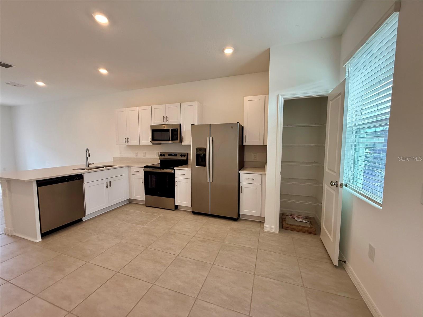 2996 SKYLINE LOOP, KISSIMMEE, FL — photo 3