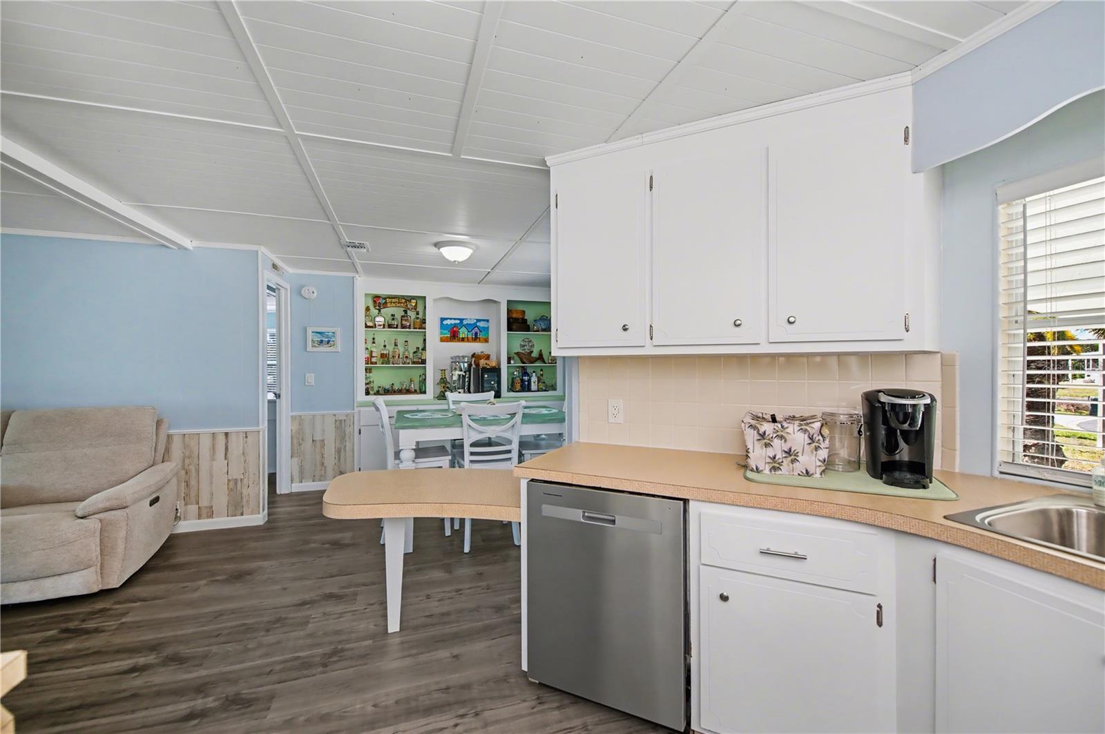 3303 BLUE JAY LN, ENGLEWOOD, FL — photo 13