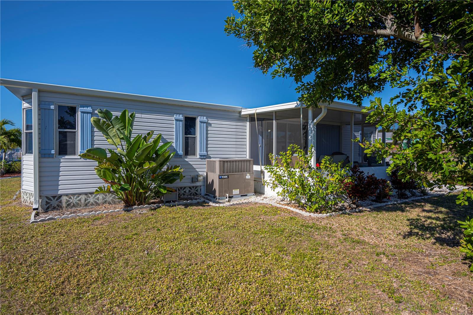 3303 BLUE JAY LN, ENGLEWOOD, FL — photo 57