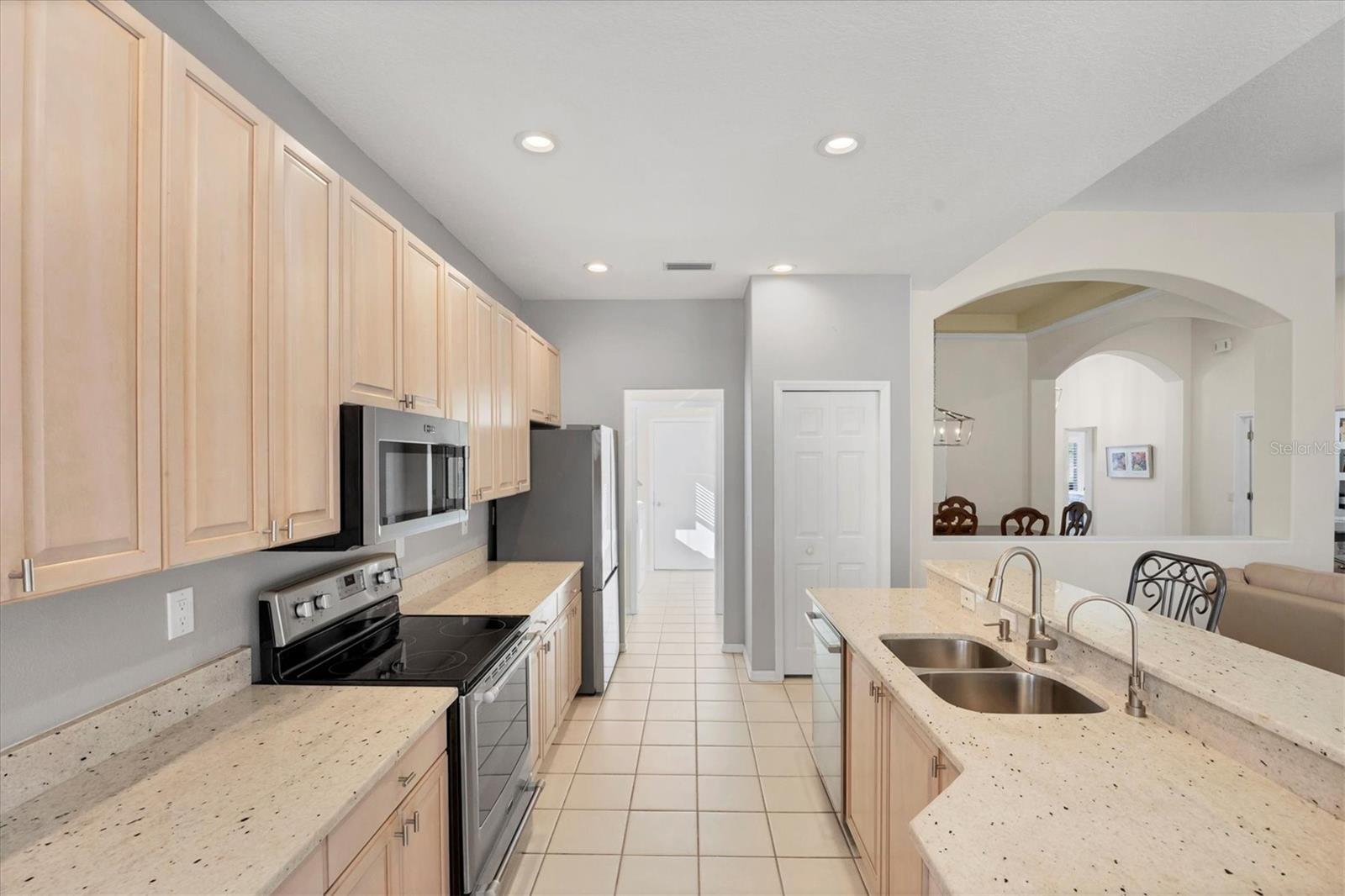 711 BACK NINE DR, VENICE, FL — photo 29