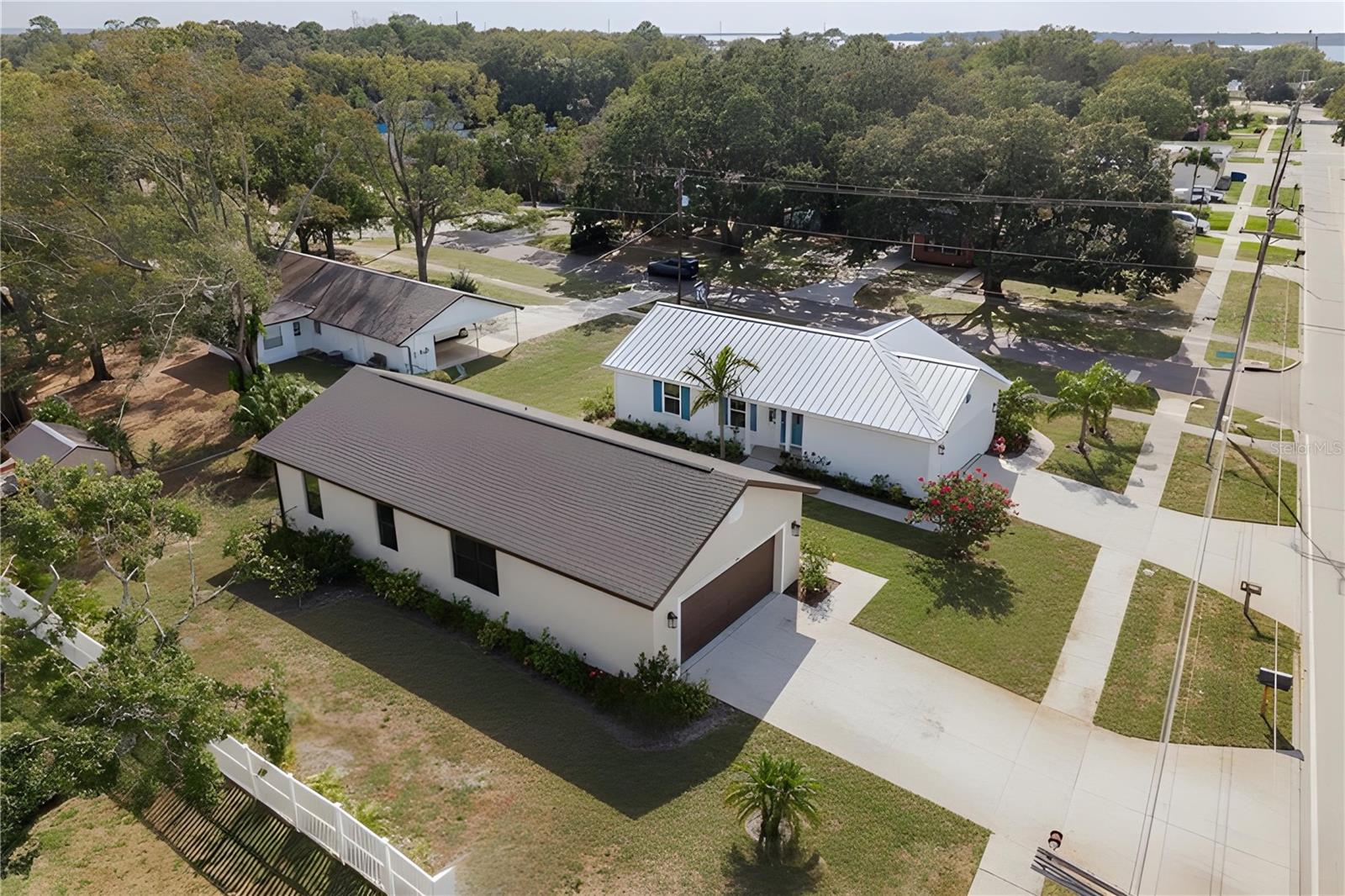 311 WASHINGTON AVE, OLDSMAR, FL — photo 2