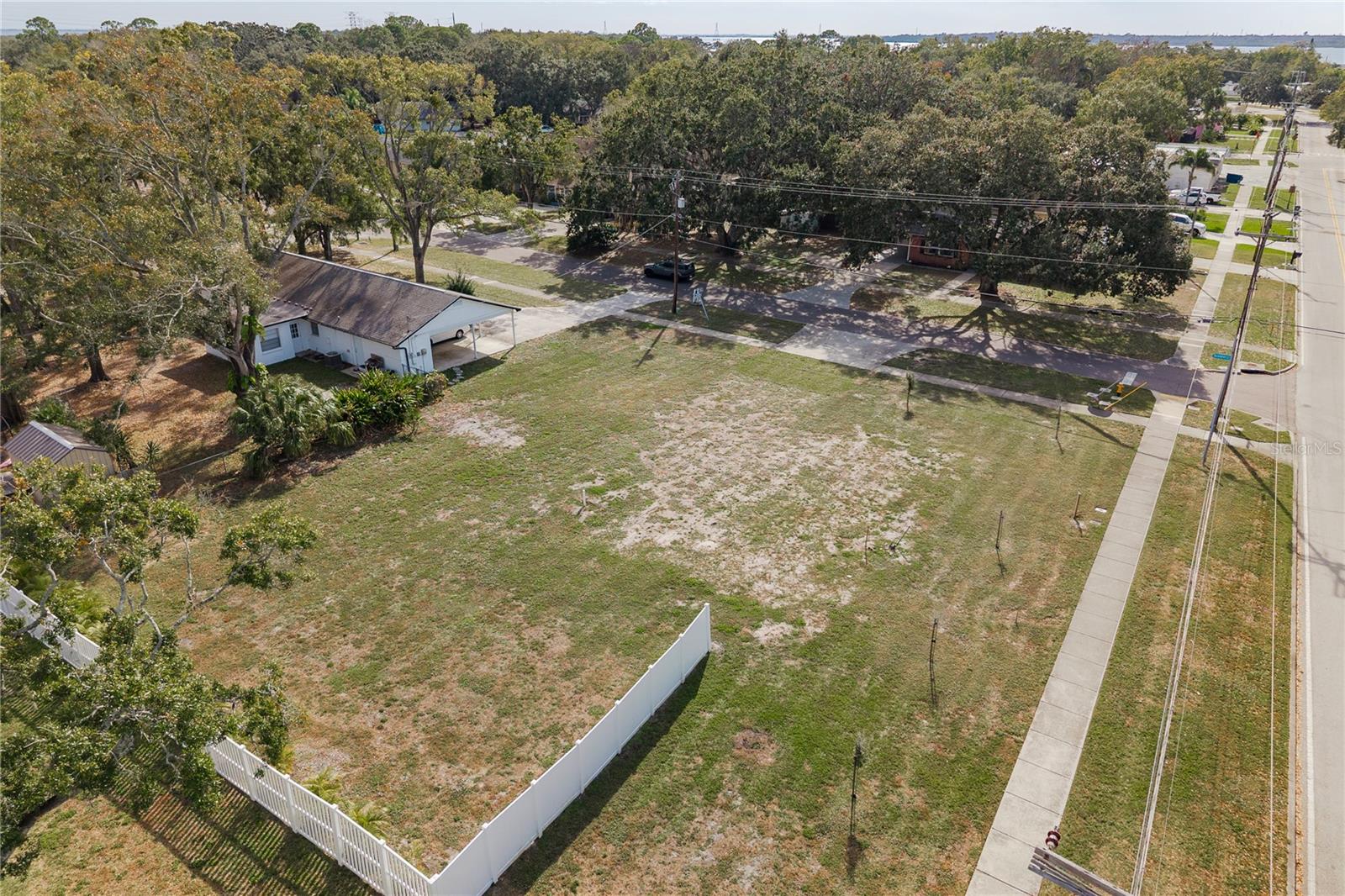 311 WASHINGTON AVE, OLDSMAR, FL — photo 3