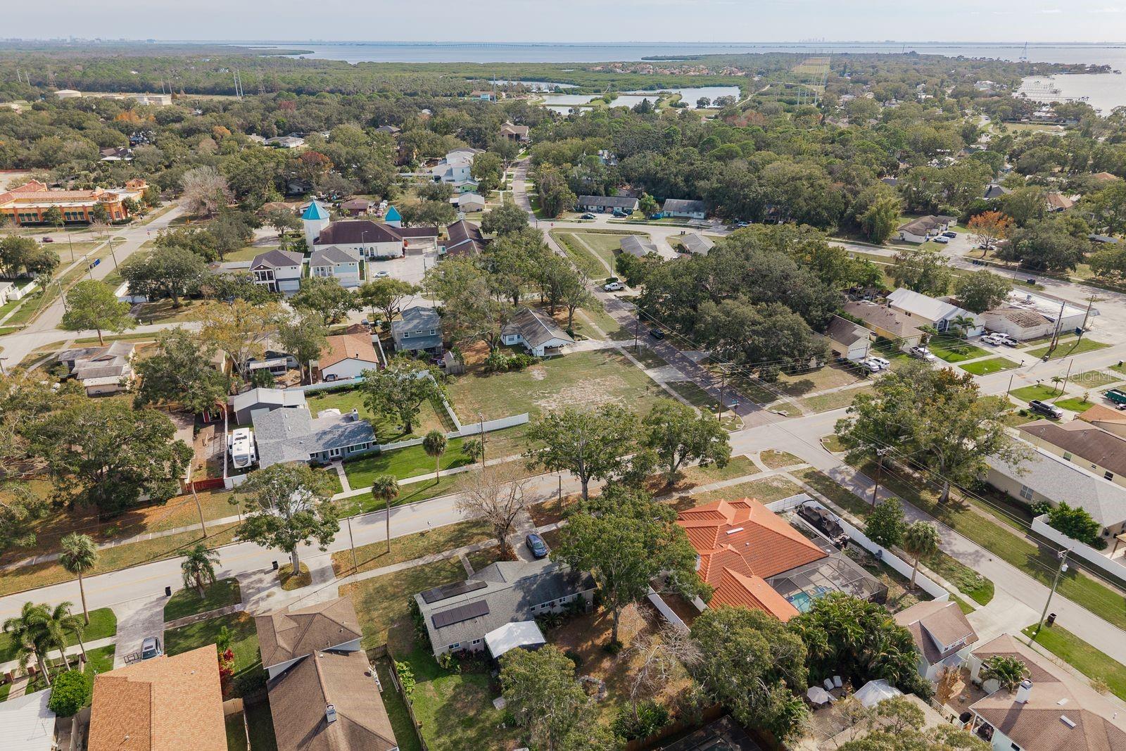 311 WASHINGTON AVE, OLDSMAR, FL — photo 14