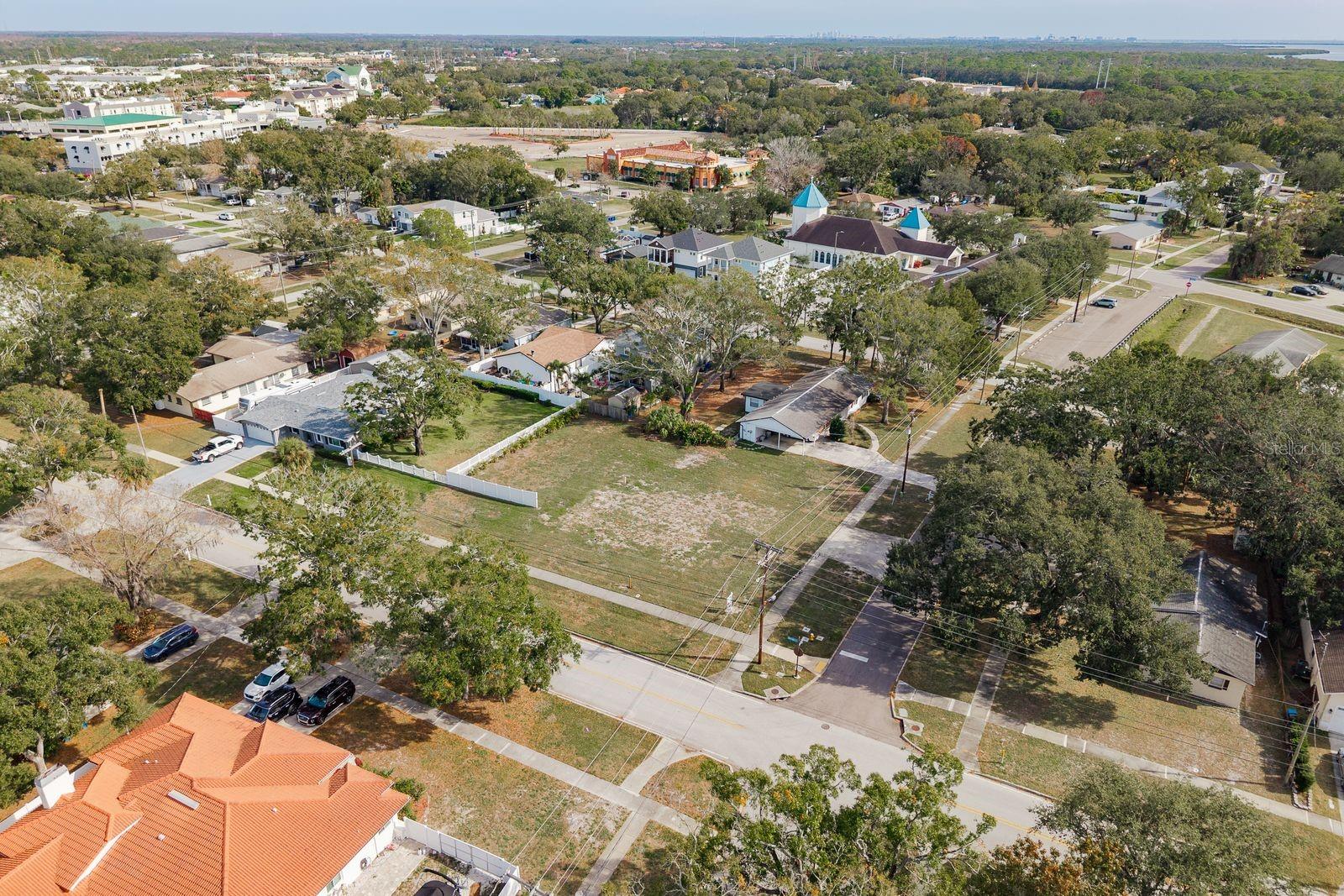 311 WASHINGTON AVE, OLDSMAR, FL — photo 15