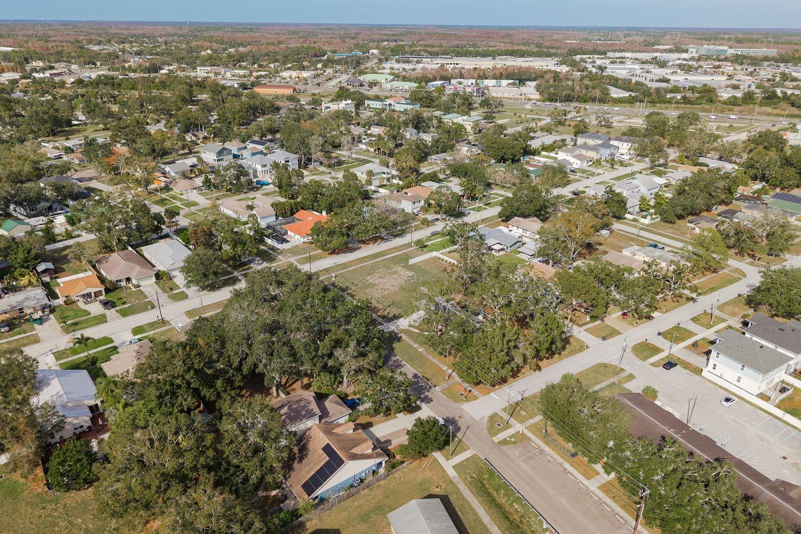 311 WASHINGTON AVE, OLDSMAR, FL — photo 18
