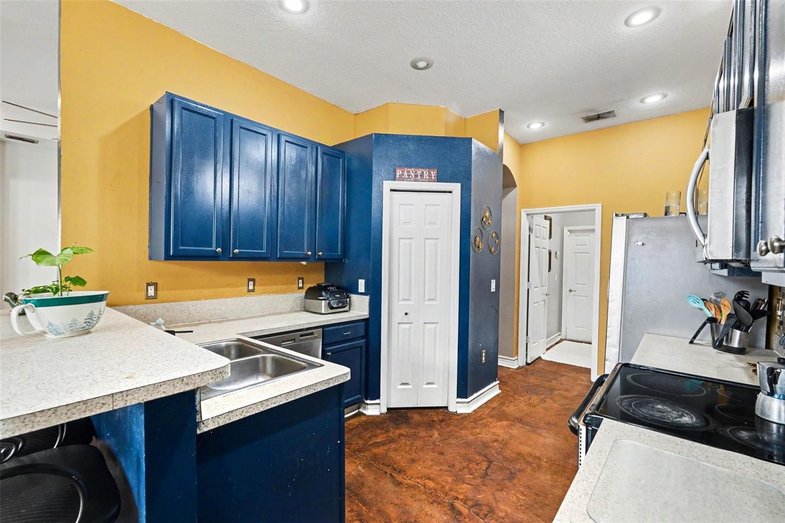 37110 HIGHLAND BLUFF CIR, DADE CITY, FL — photo 14