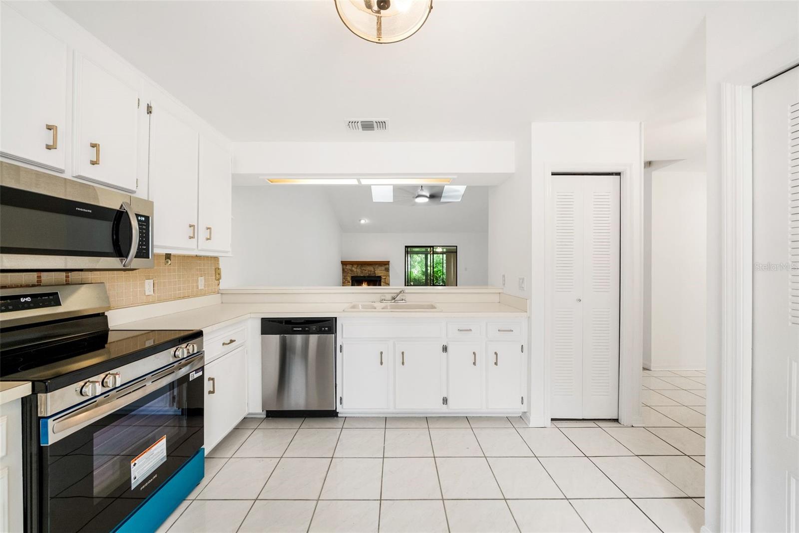 3723 NW 55TH PL, GAINESVILLE, FL — photo 10