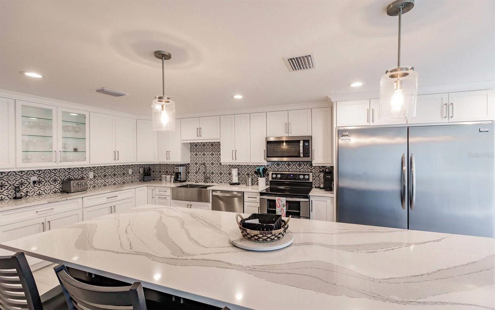 1125 W PEPPERTREE DR #102, SARASOTA, FL — photo 18
