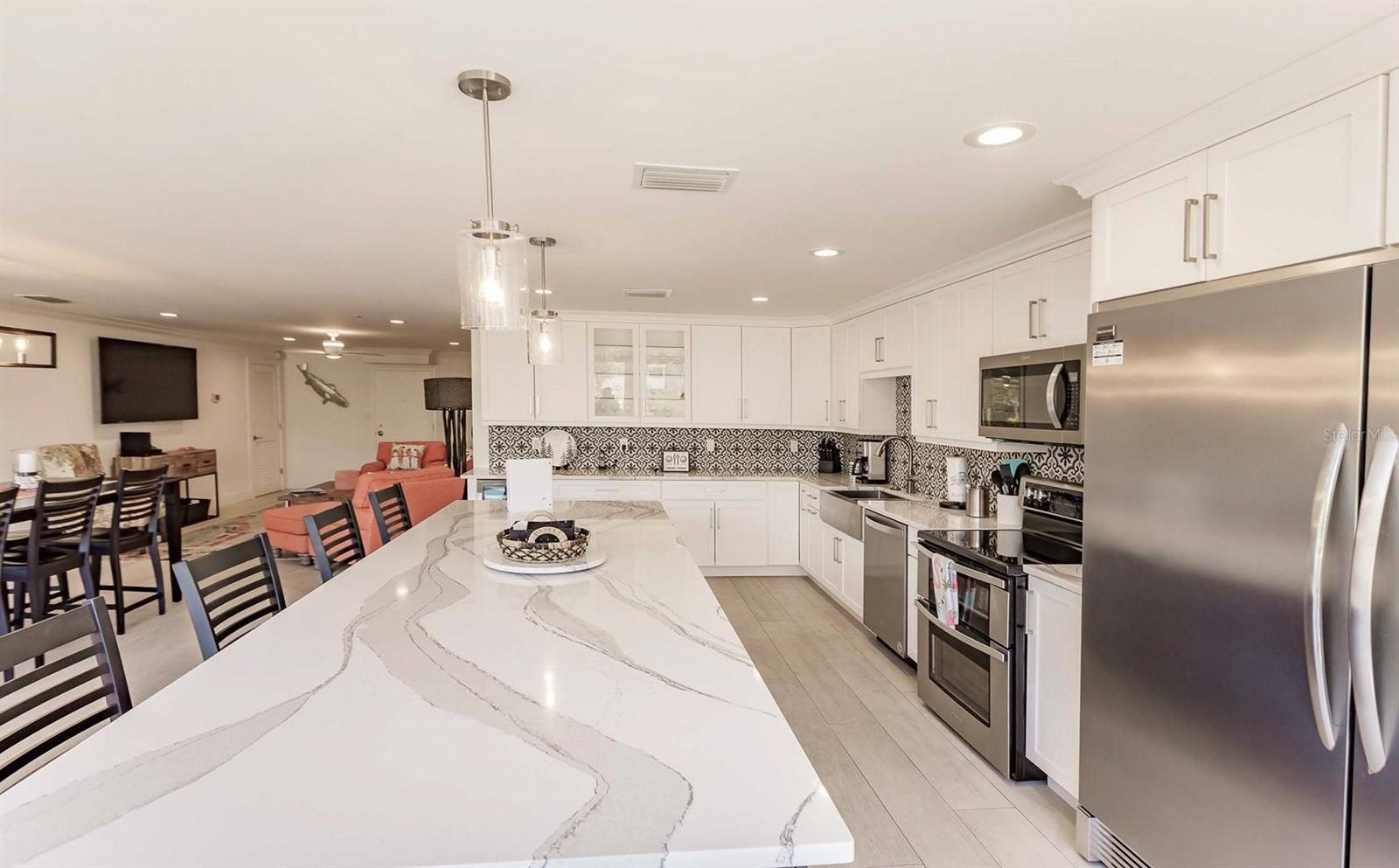 1125 W PEPPERTREE DR #102, SARASOTA, FL — photo 21
