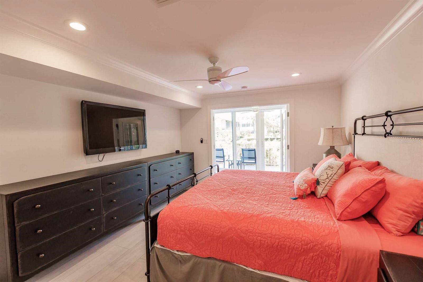 1125 W PEPPERTREE DR #102, SARASOTA, FL — photo 46