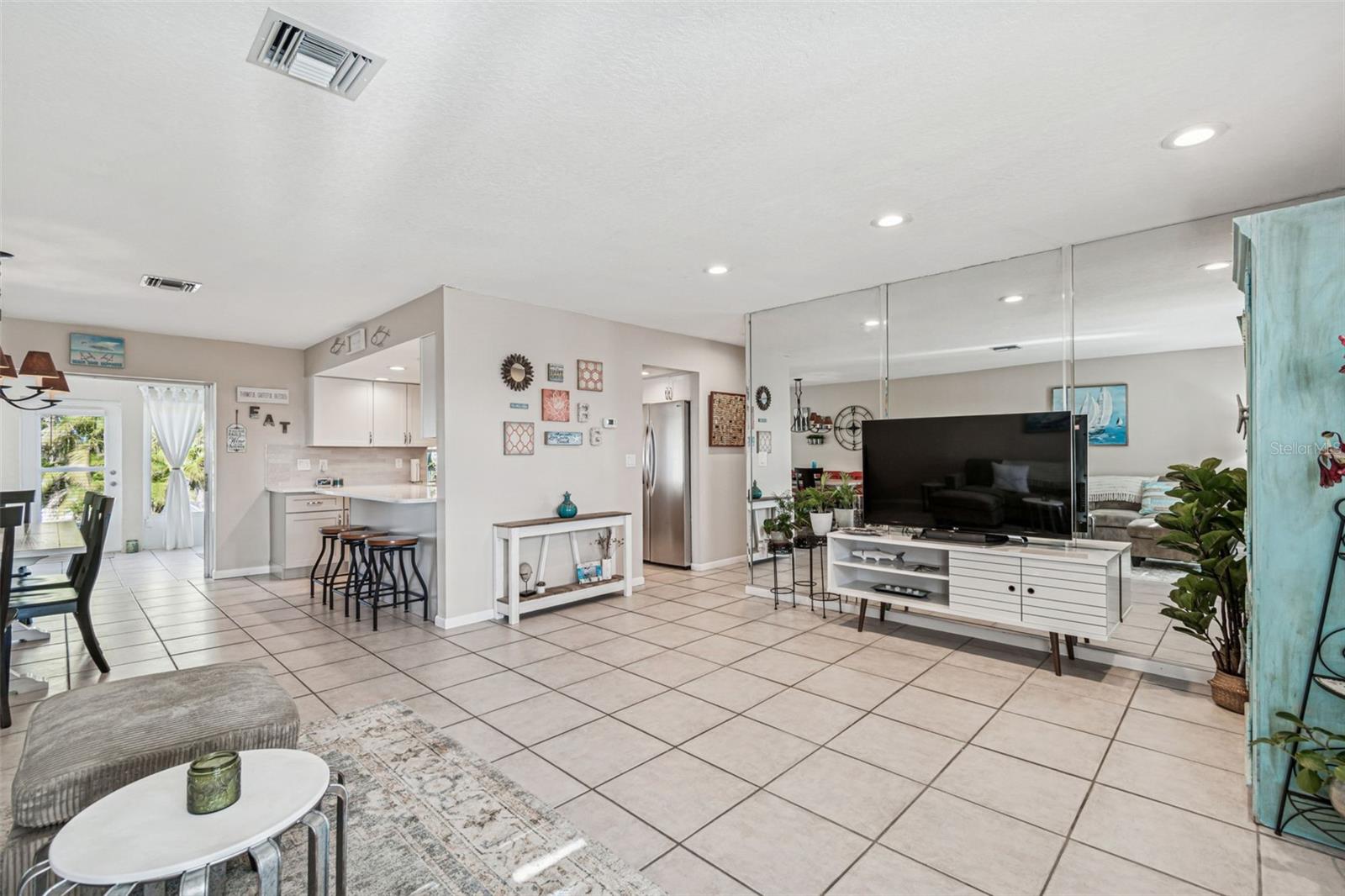 216 176TH AVE E, REDINGTON SHORES, FL — photo 9