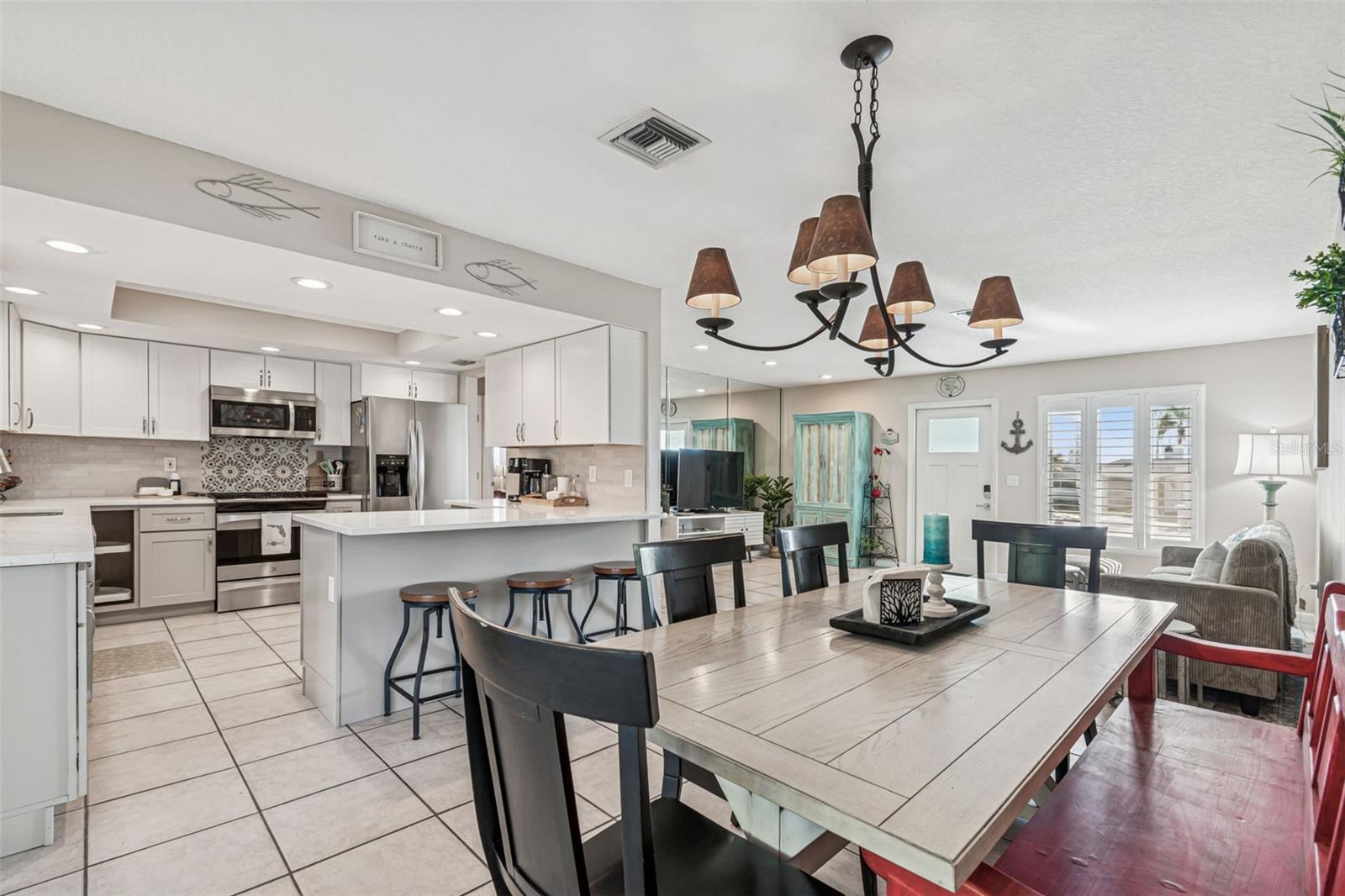 216 176TH AVE E, REDINGTON SHORES, FL — photo 12