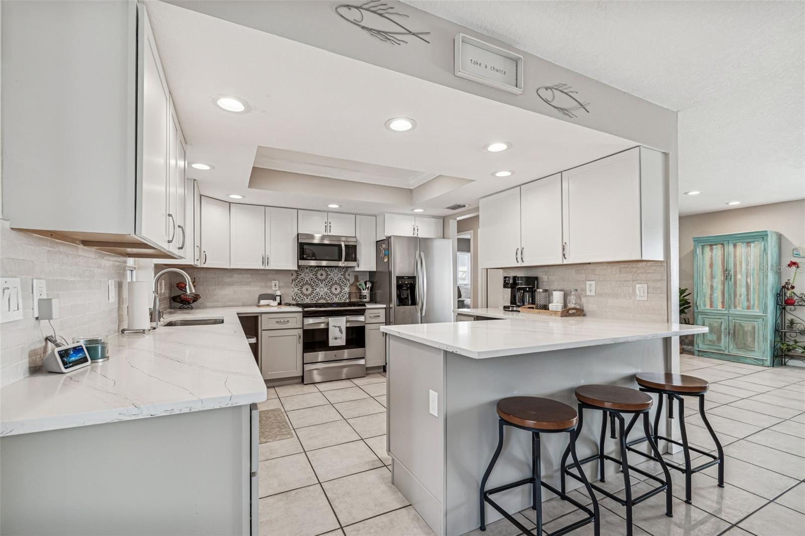 216 176TH AVE E, REDINGTON SHORES, FL — photo 14