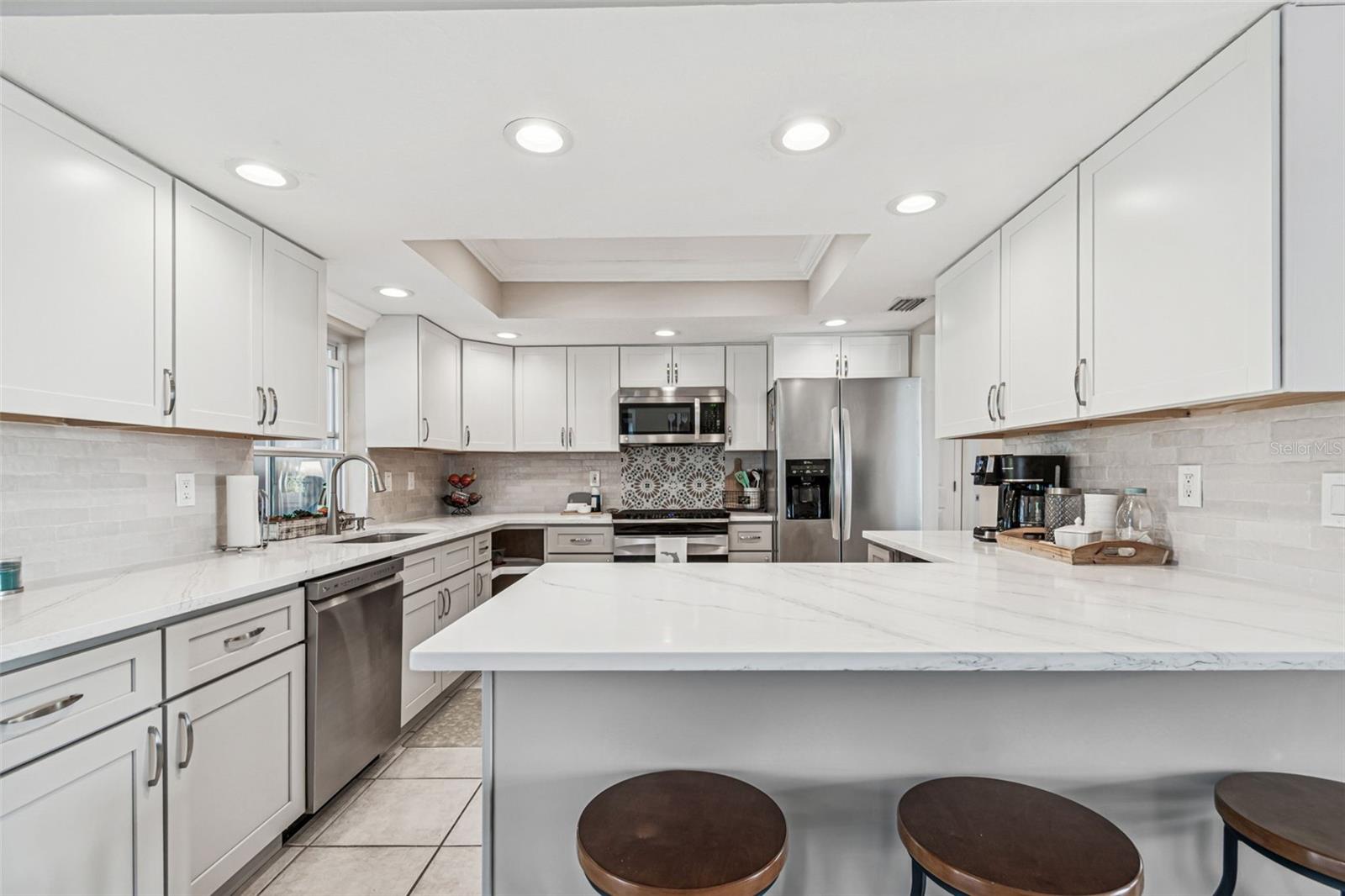 216 176TH AVE E, REDINGTON SHORES, FL — photo 15