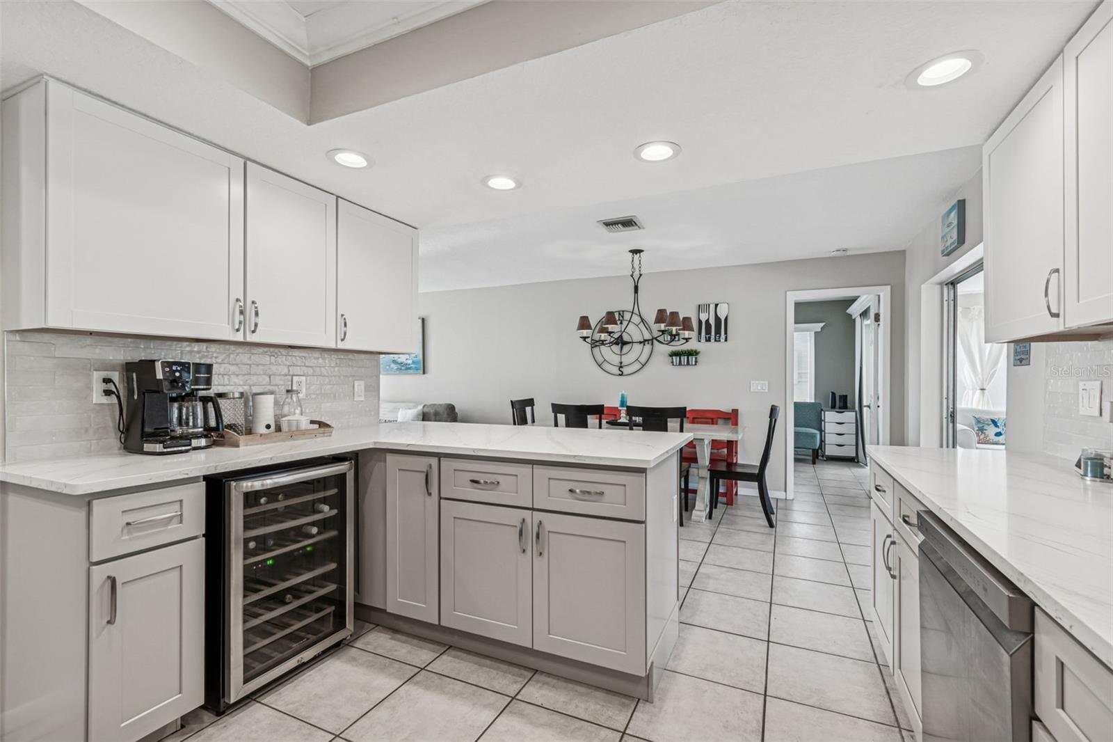 216 176TH AVE E, REDINGTON SHORES, FL — photo 17