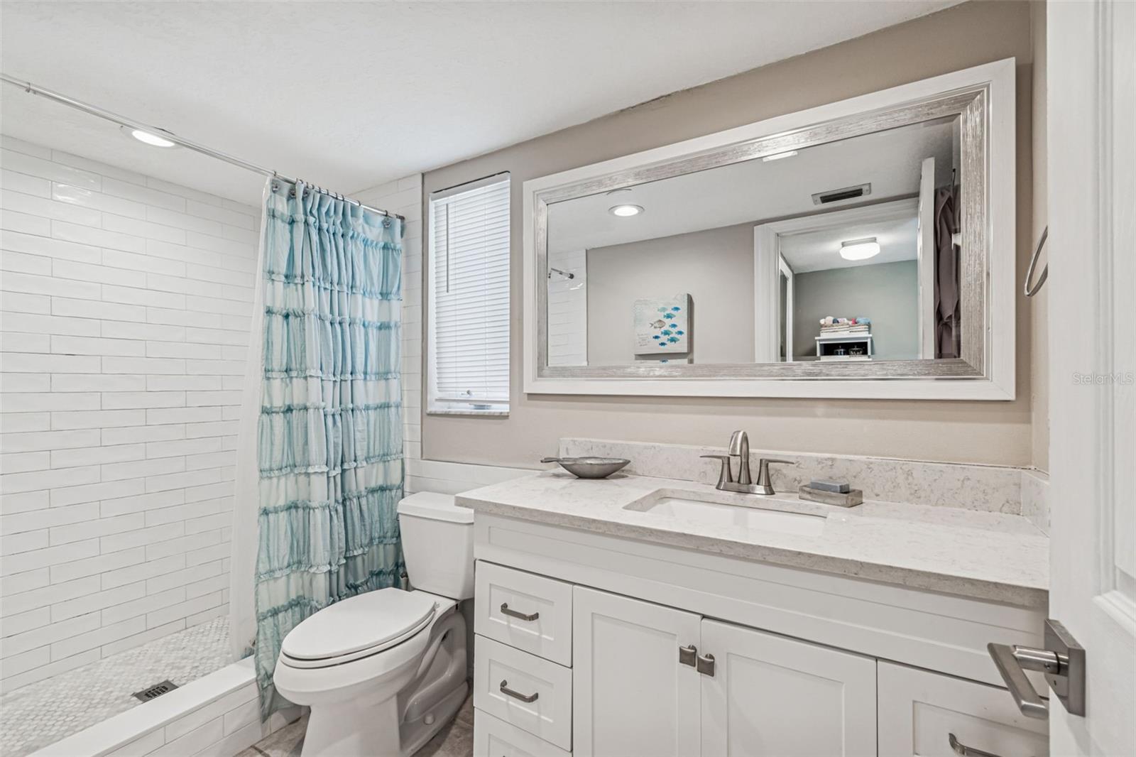 216 176TH AVE E, REDINGTON SHORES, FL — photo 31