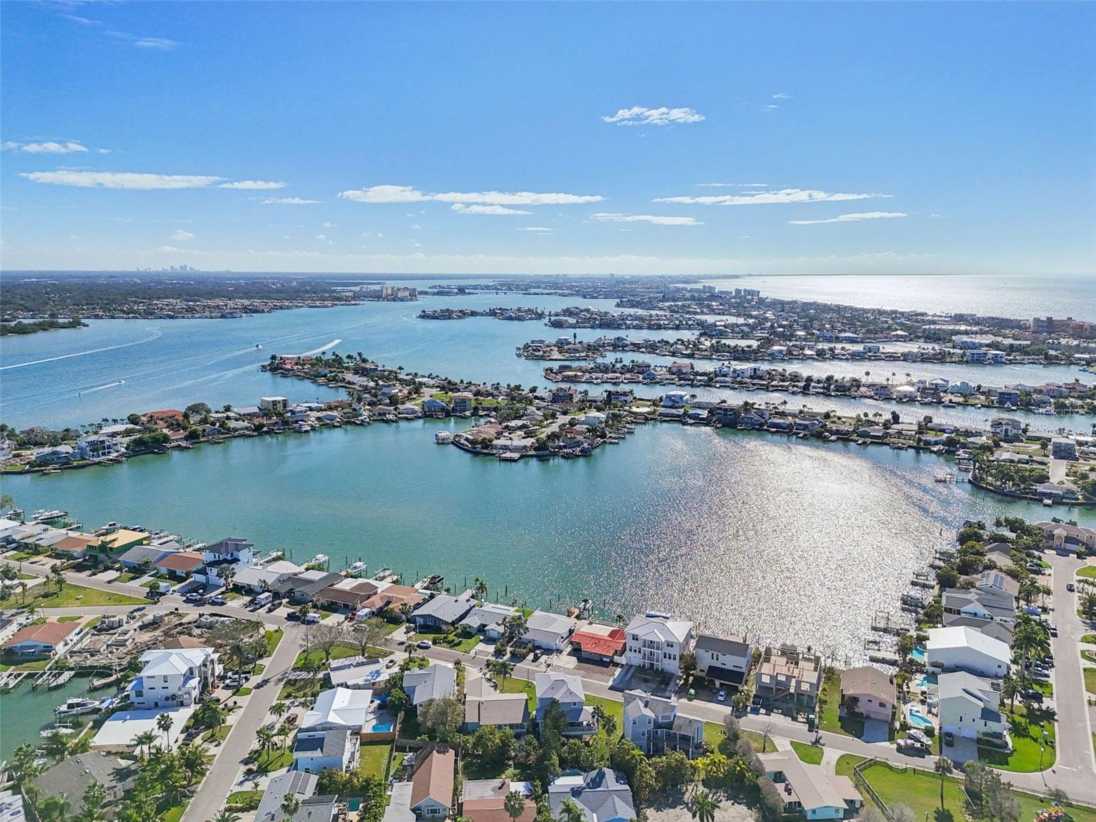 216 176TH AVE E, REDINGTON SHORES, FL — photo 51