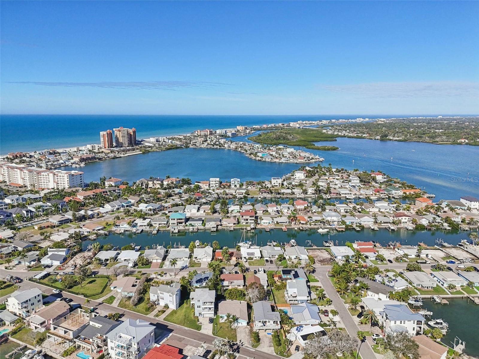 216 176TH AVE E, REDINGTON SHORES, FL — photo 53
