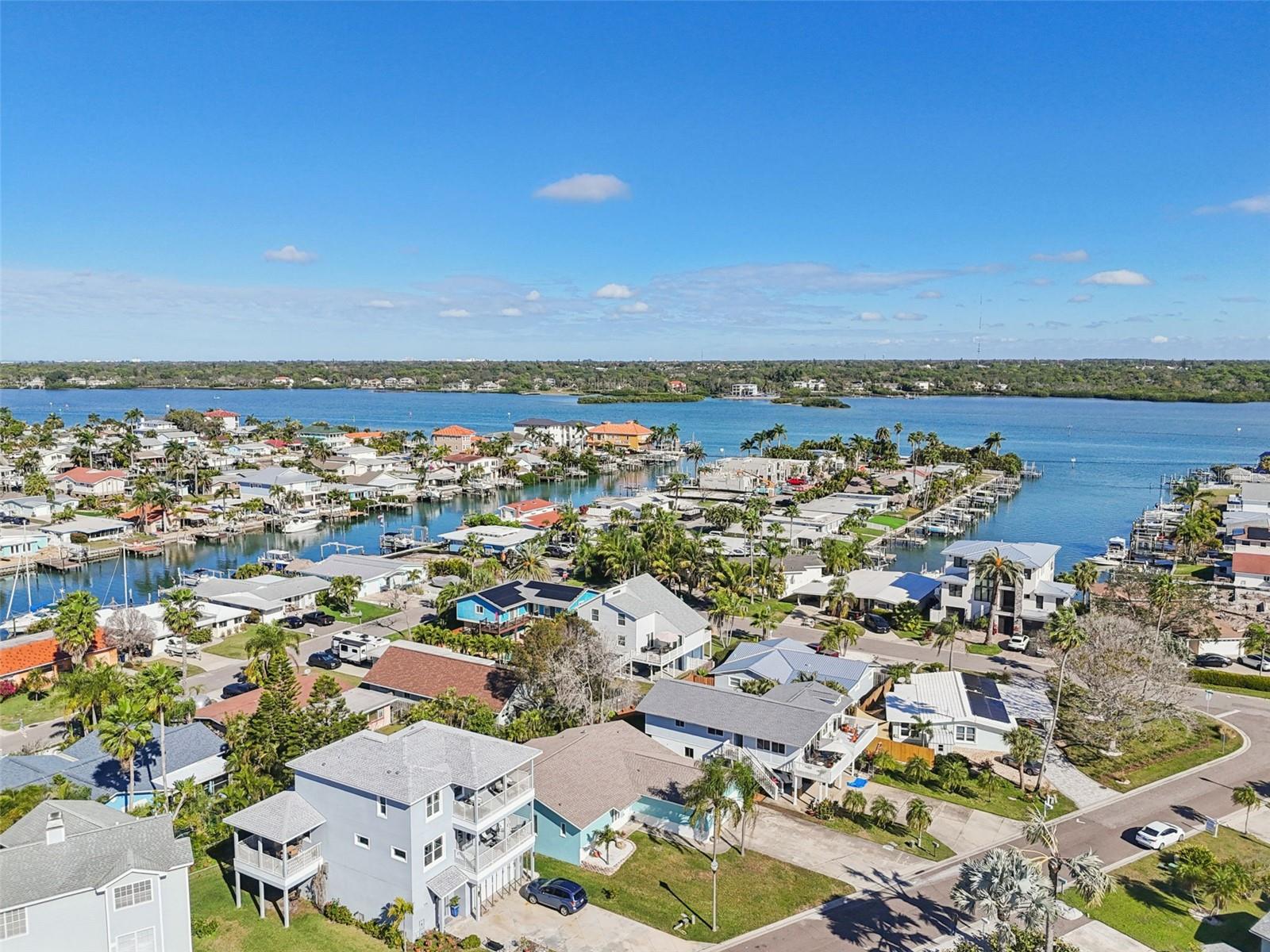 216 176TH AVE E, REDINGTON SHORES, FL — photo 54