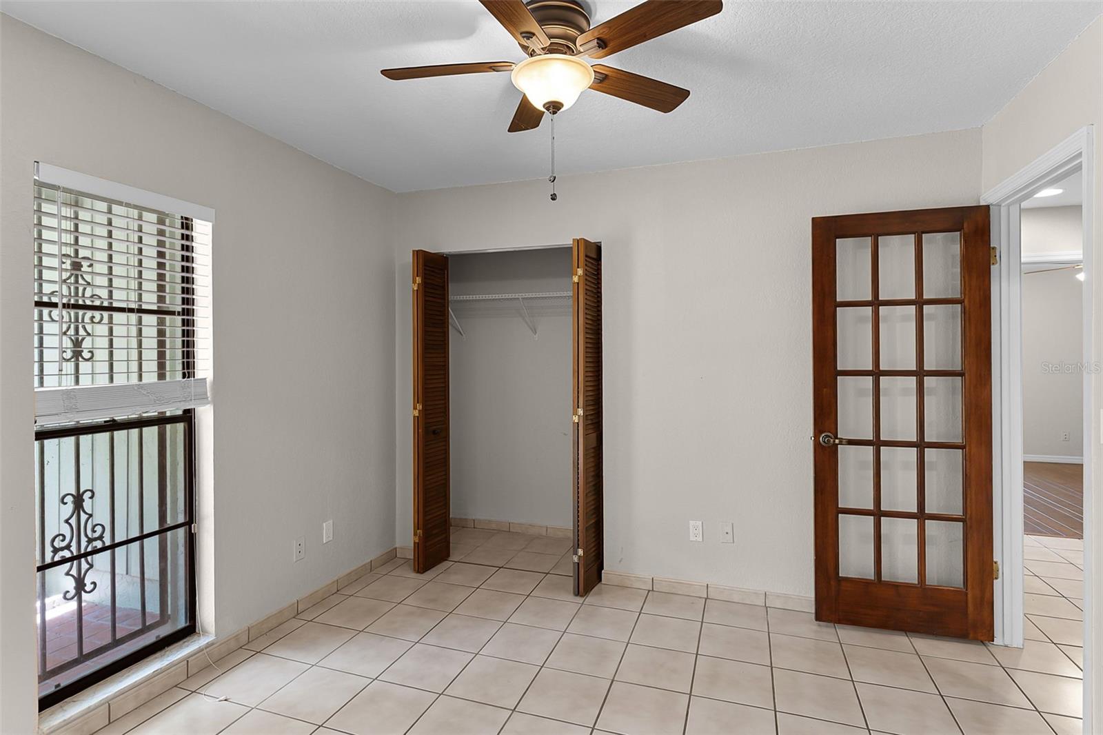 8208 LA SERENA DR, TAMPA, FL — photo 10