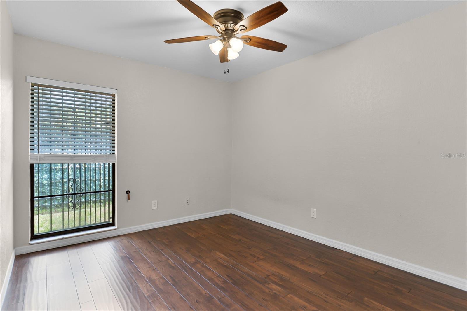 8208 LA SERENA DR, TAMPA, FL — photo 14