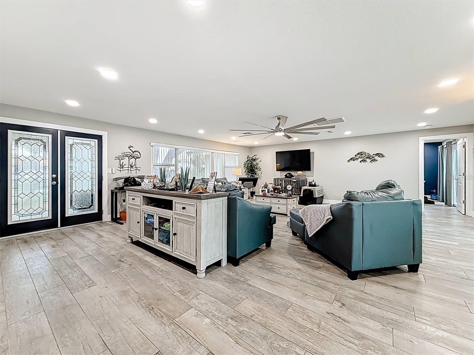 3828 48TH AVE S, ST PETERSBURG, FL — photo 8