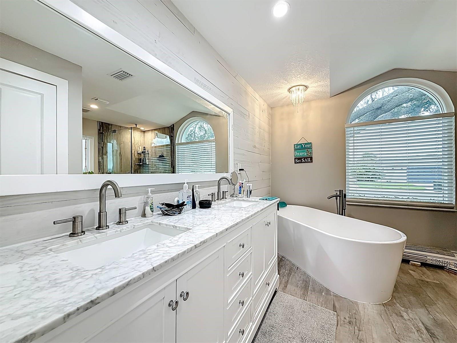 3828 48TH AVE S, ST PETERSBURG, FL — photo 42