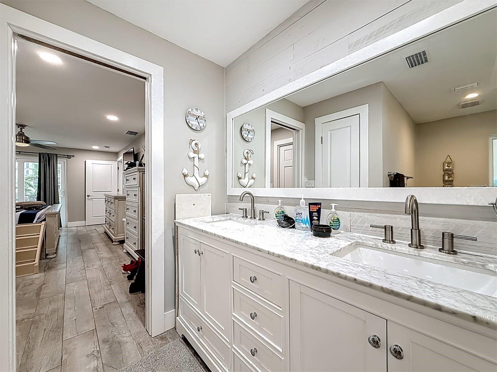 3828 48TH AVE S, ST PETERSBURG, FL — photo 47