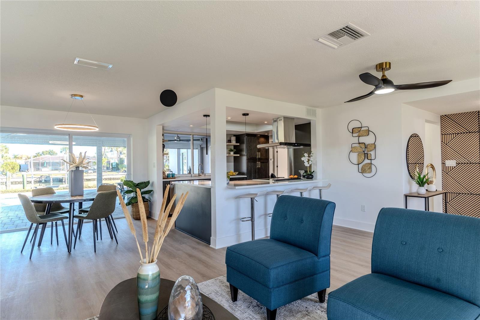 3807 48TH AVE S, ST PETERSBURG, FL — photo 9
