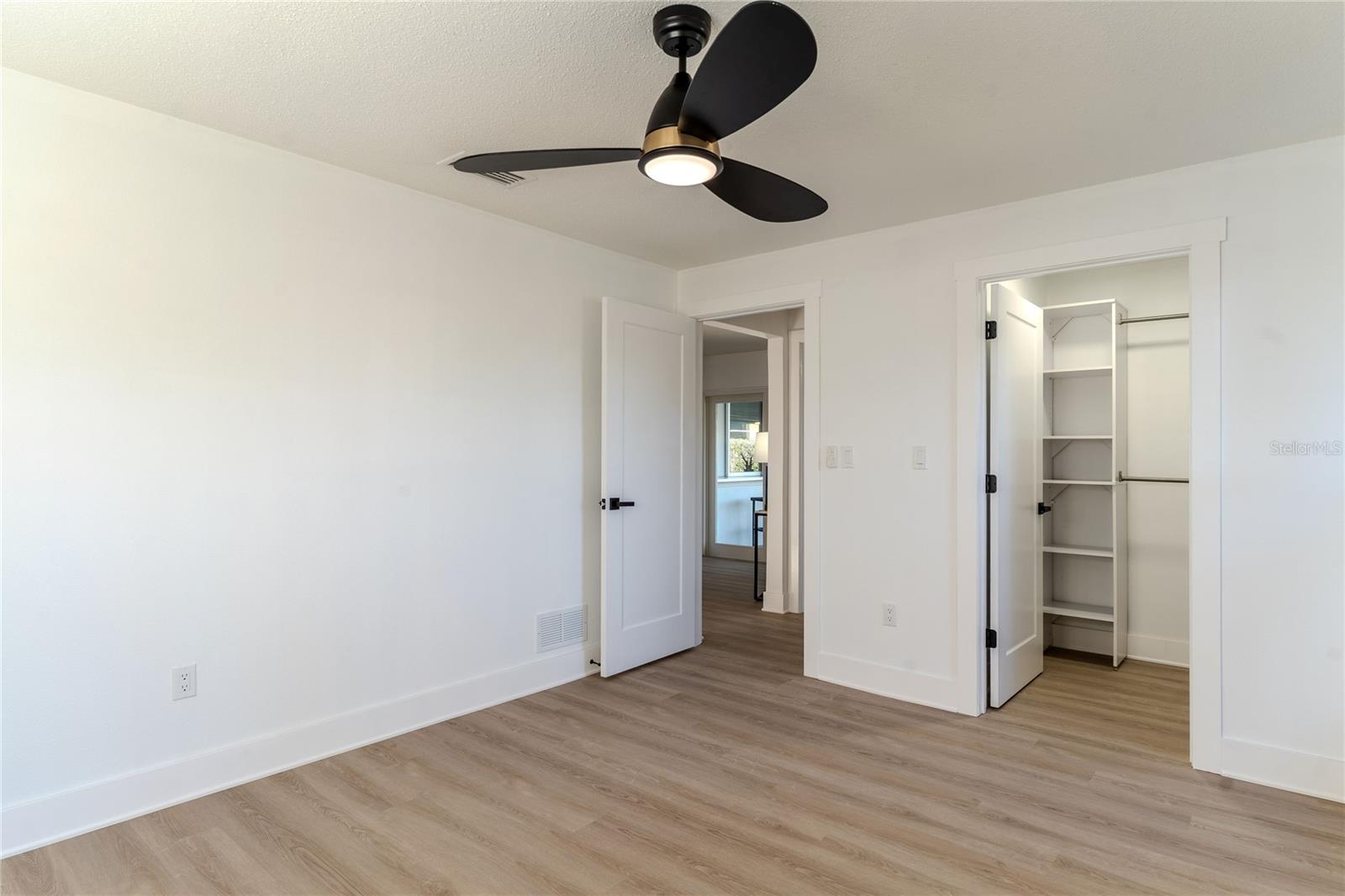 3807 48TH AVE S, ST PETERSBURG, FL — photo 39