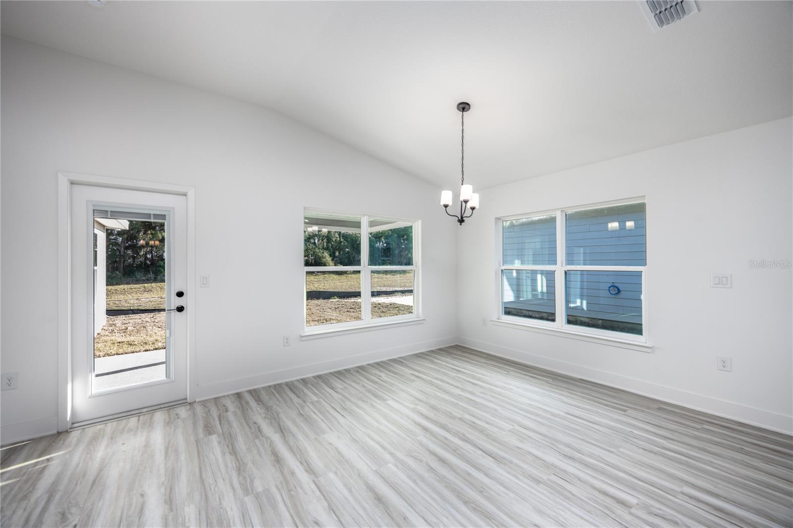 581 SW BELLFLOWER DR, LAKE CITY, FL — photo 16