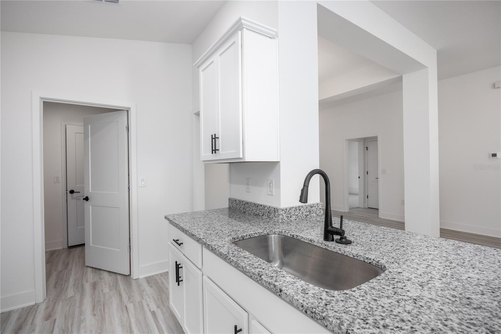 581 SW BELLFLOWER DR, LAKE CITY, FL — photo 17
