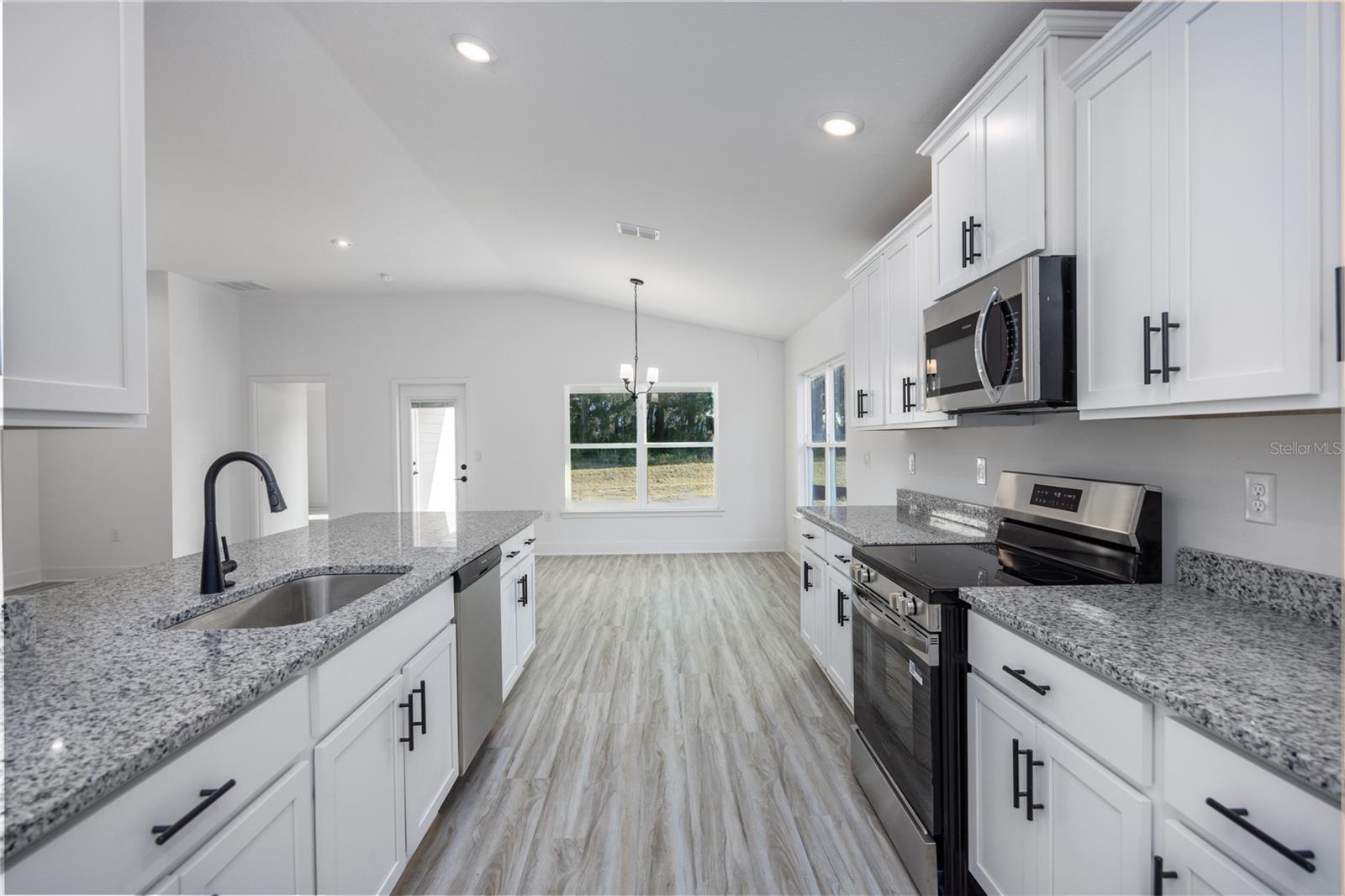 581 SW BELLFLOWER DR, LAKE CITY, FL — photo 20
