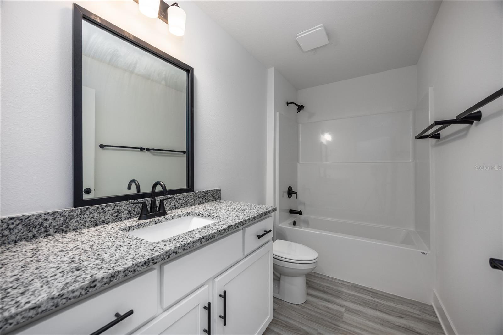 581 SW BELLFLOWER DR, LAKE CITY, FL — photo 24