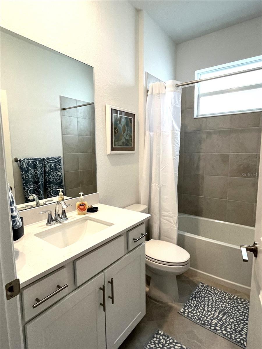 8787 SAINT KITTS CIR, ENGLEWOOD, FL — photo 11