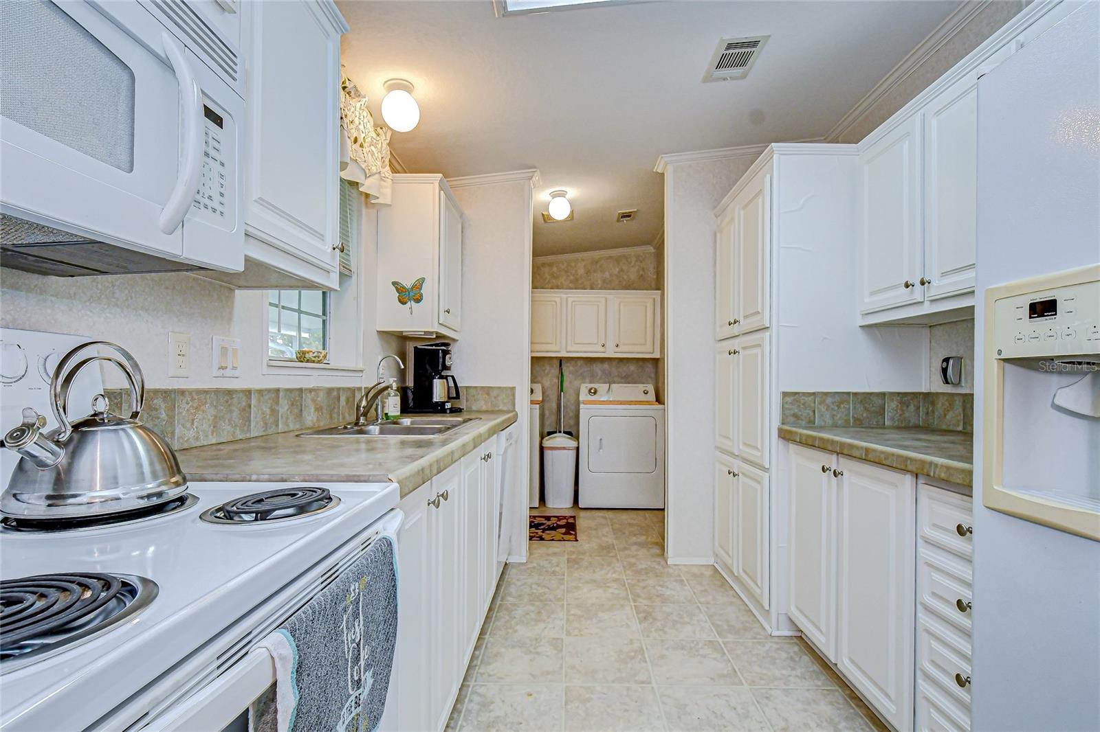 3337 DAWNS DELL, ZEPHYRHILLS, FL — photo 9