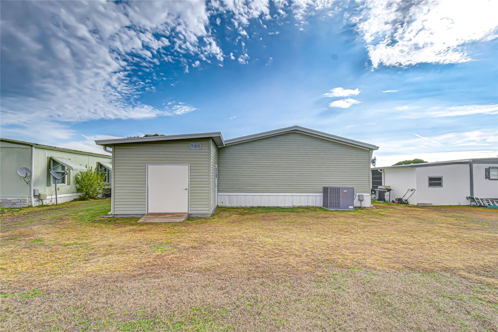 3337 DAWNS DELL, ZEPHYRHILLS, FL — photo 101