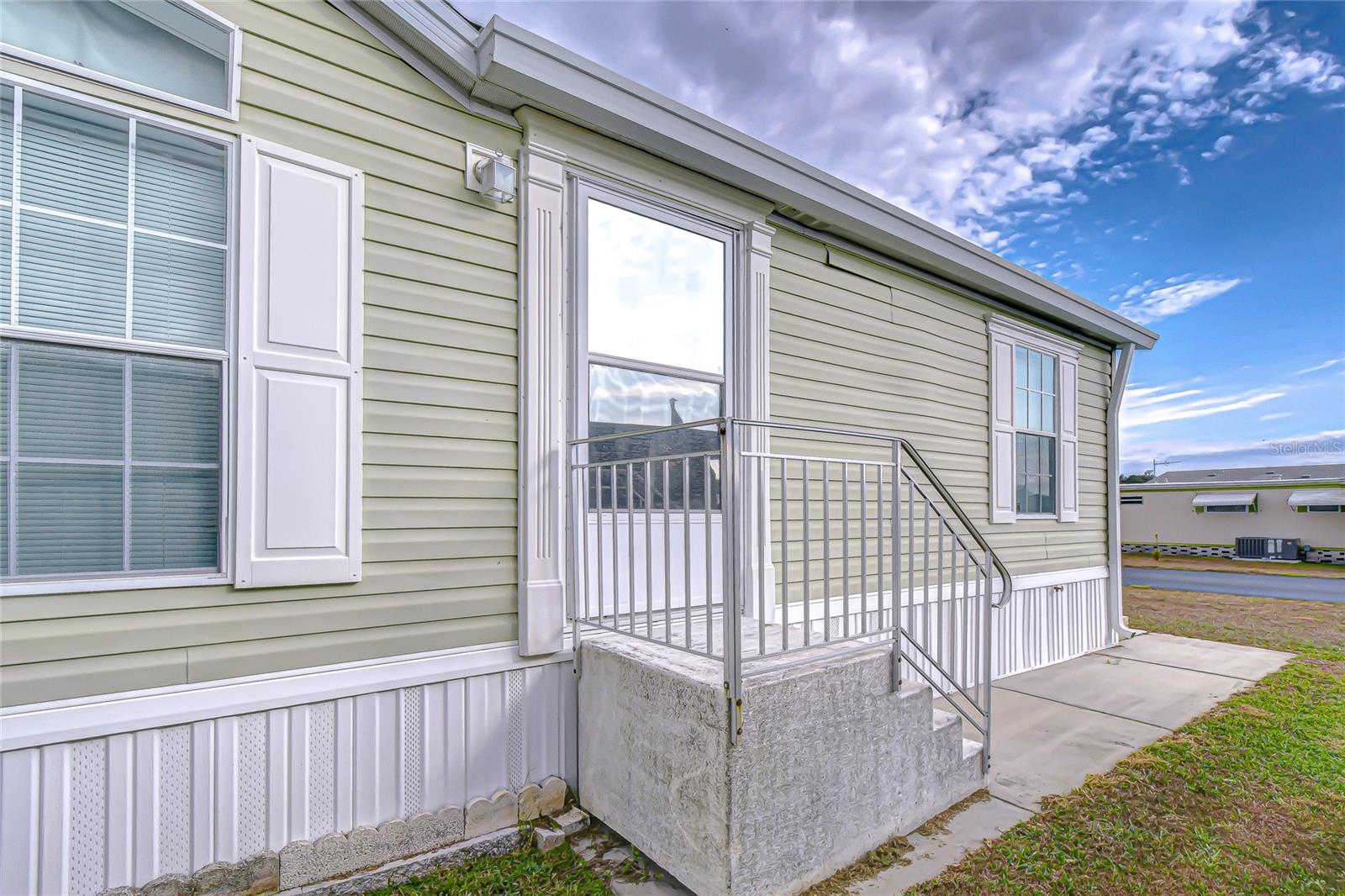 3337 DAWNS DELL, ZEPHYRHILLS, FL — photo 110