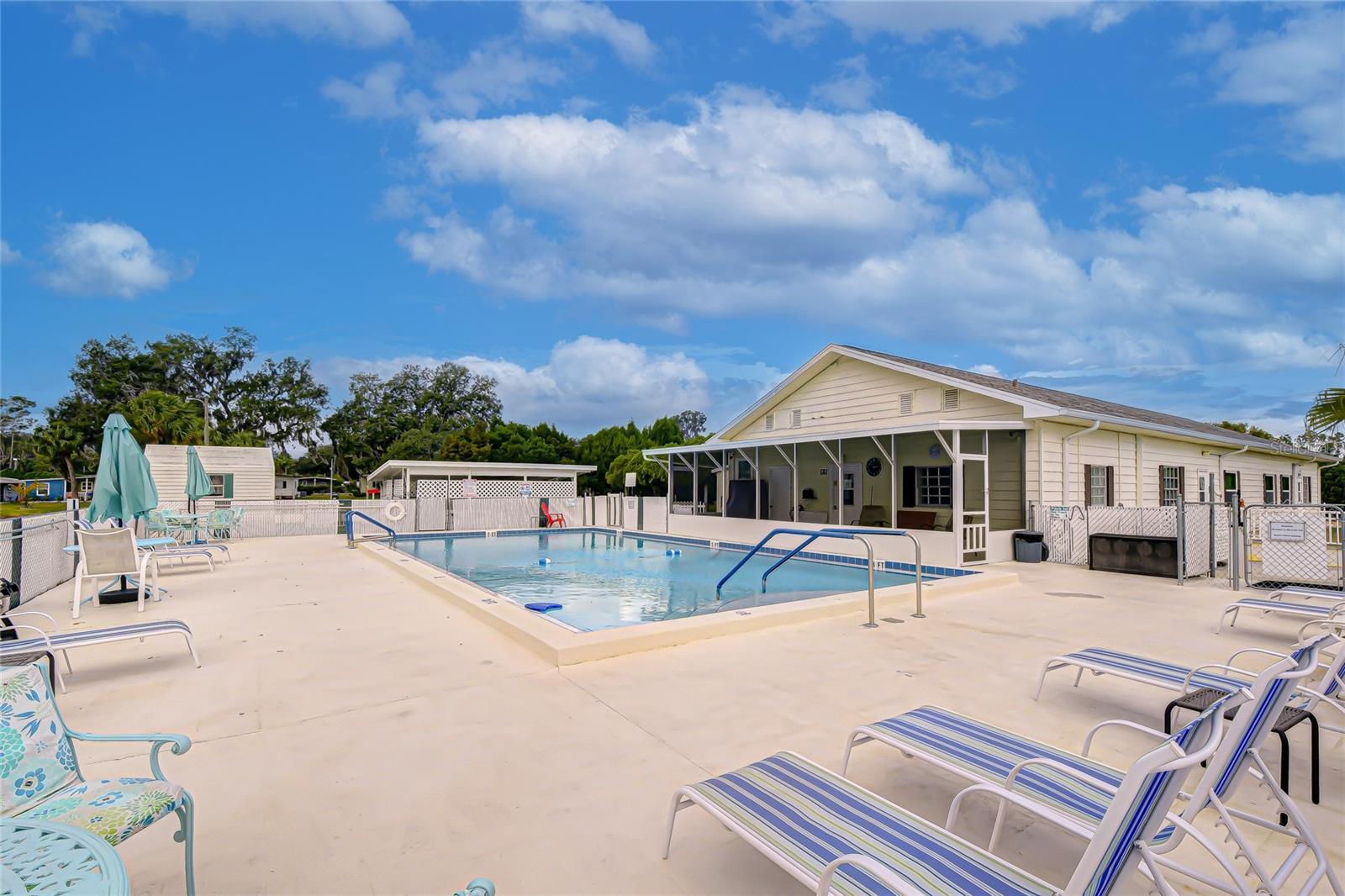 3337 DAWNS DELL, ZEPHYRHILLS, FL — photo 137