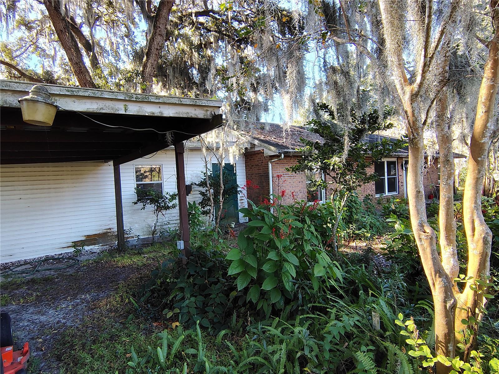 3537 E C 462, WILDWOOD, FL — photo 34