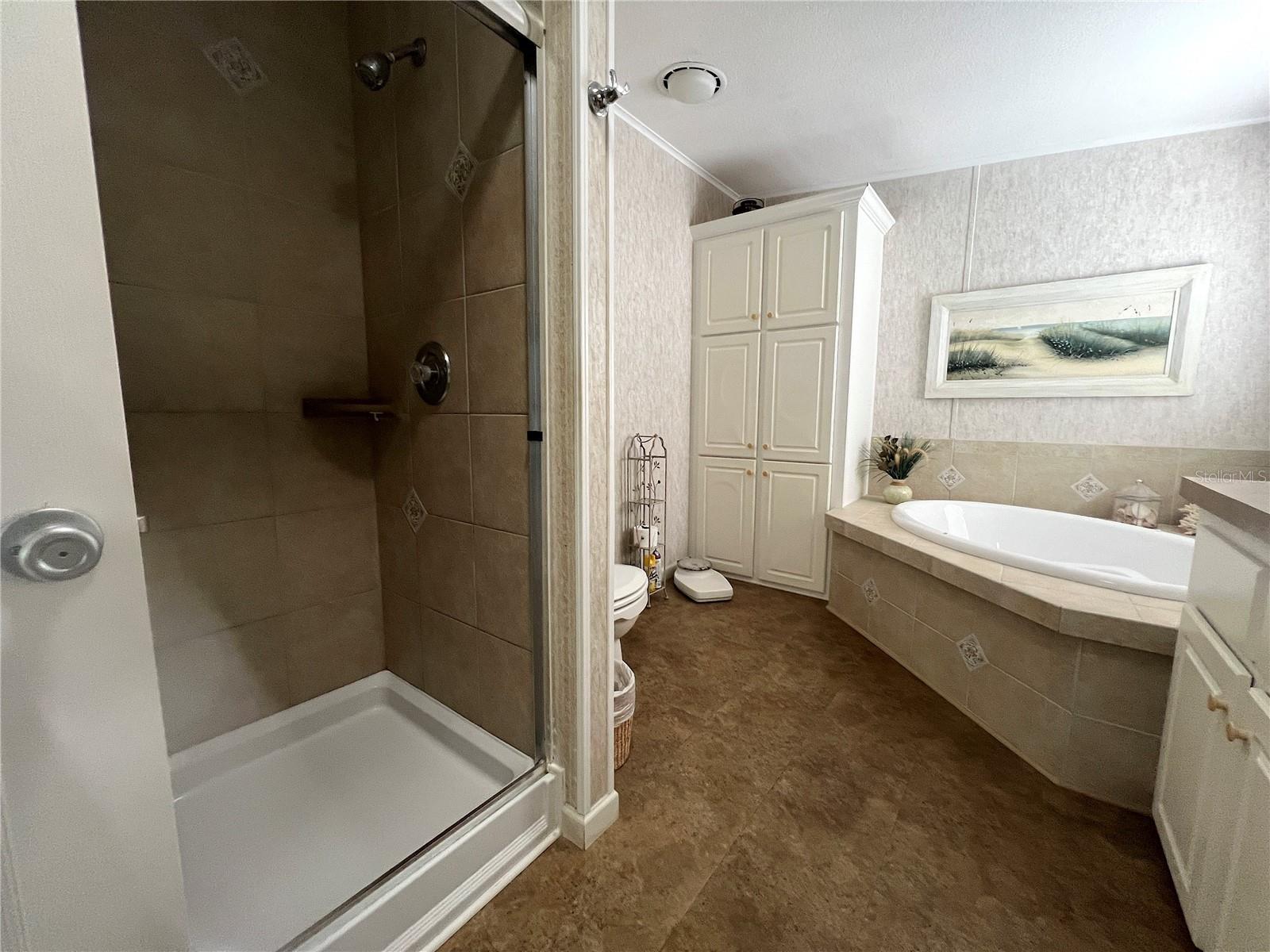 817 S GREEN CIR, VENICE, FL — photo 9